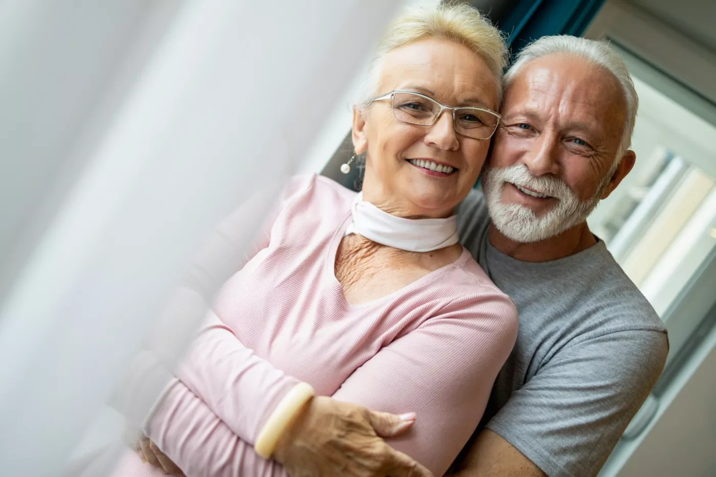 Proteza Pe Implanturi Braila Un Motiv Bun Ca Tu Sa Zambesti Din Nou 692970e680d8c