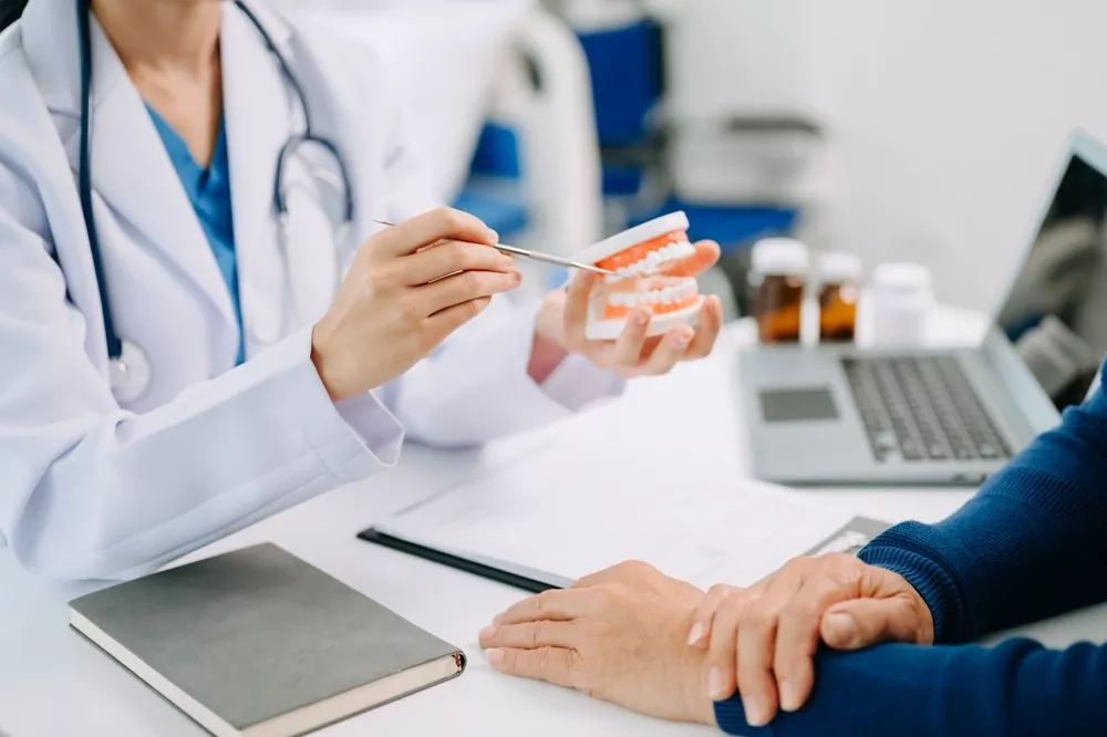 Este Posibilă Respingerea Unui Implant Dentar De Către Organism